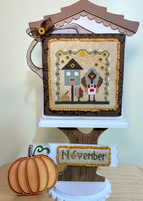 The Spanish Stitcher | Feathered Friends November